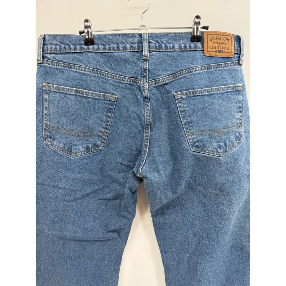 Signature by Levi Strauss Mens Relaxed Fit Jeans Blue Medium Wash 36x30